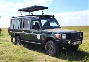 Olengugih Safaris 4X4 Land Cruiser Jeep